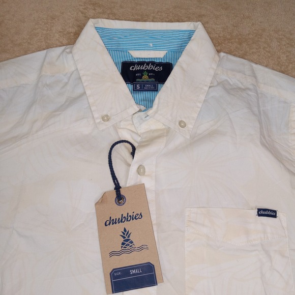 Chubbies NWT Short Sleeve Button Down Shirt Men's Small Yellow - Picture 1 of 11